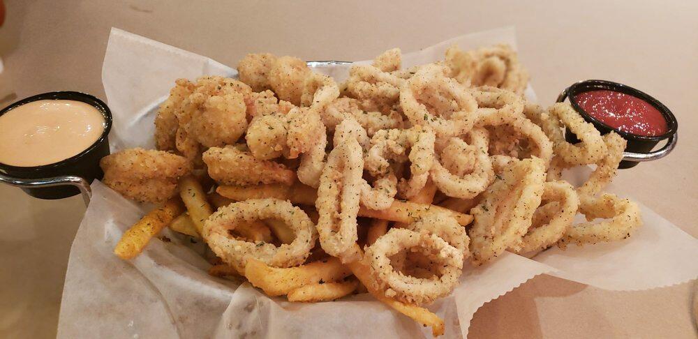 L10.FRIED CALAMARI BASKET(10)